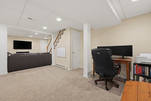 212 Laurelwood Dr 212, Hopedale, MA 01747