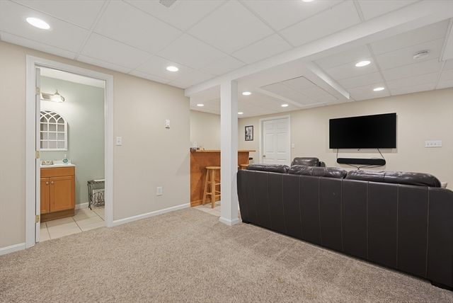 212 Laurelwood Dr 212, Hopedale, MA 01747