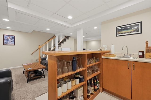 212 Laurelwood Dr 212, Hopedale, MA 01747