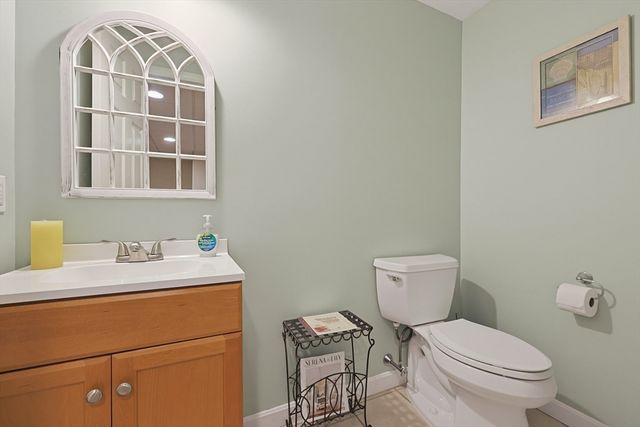 212 Laurelwood Dr 212, Hopedale, MA 01747