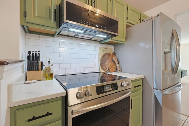 212 Laurelwood Dr 212, Hopedale, MA 01747