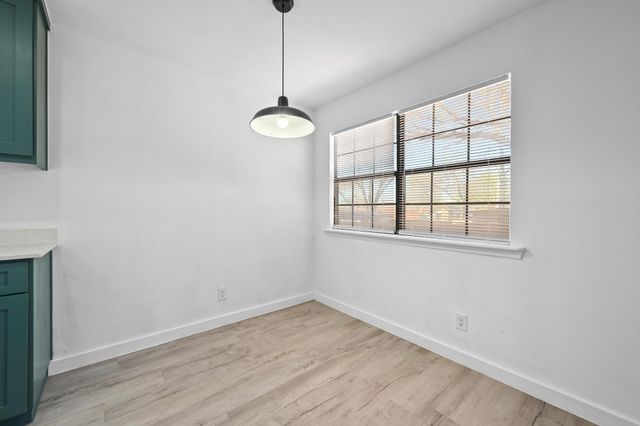 5545 Pine PL, Austin, TX 78744