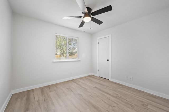 5545 Pine PL, Austin, TX 78744