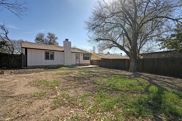 5545 Pine PL, Austin, TX 78744