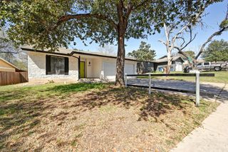 5545 Pine PL, Austin, TX 78744