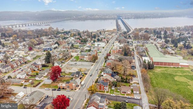 427 HELLAM ST, Wrightsville, PA 17368