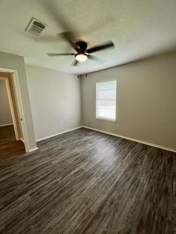 1404 Rescue Court, College Station, TX 77845