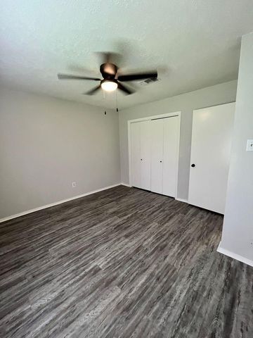 1404 Rescue Court, College Station, TX 77845