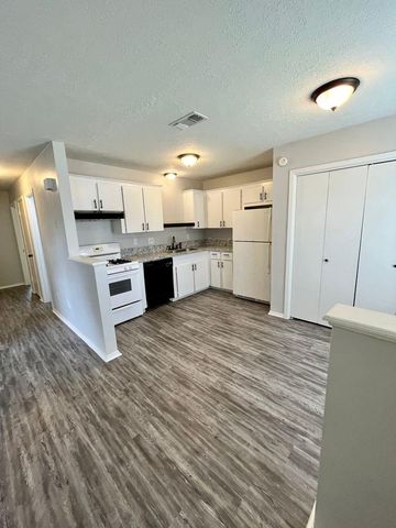 1404 Rescue Court, College Station, TX 77845