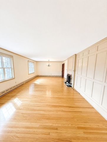 212 Charlton Road, Sturbridge, MA 01566