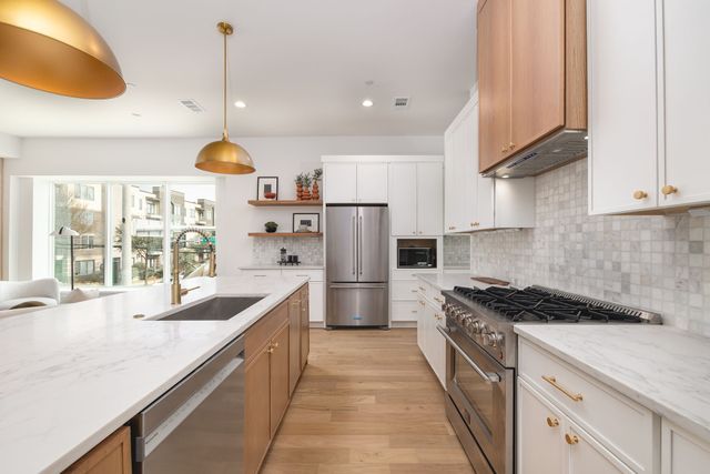 3053 Wycliff Avenue 203, Dallas, TX 75219