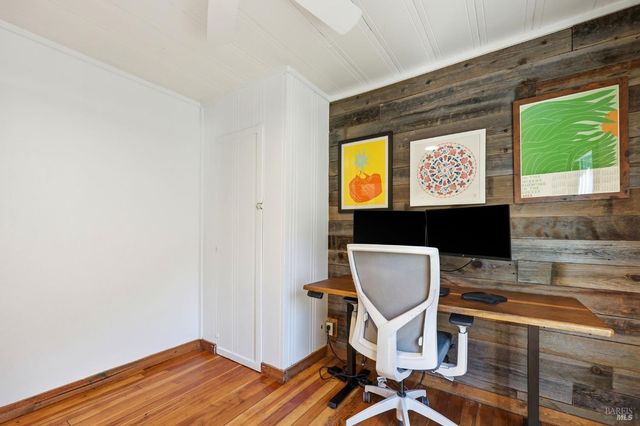 10621 River Rd, Forestville, CA 95436