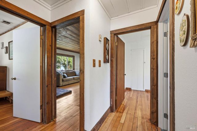 10621 River Rd, Forestville, CA 95436