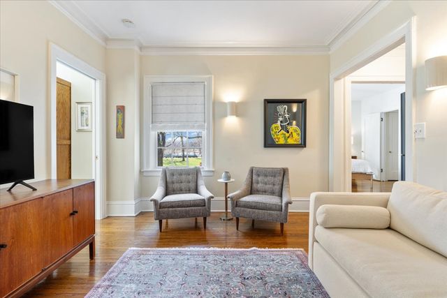2608 N Lakeview Avenue 2D, Chicago, IL 60614