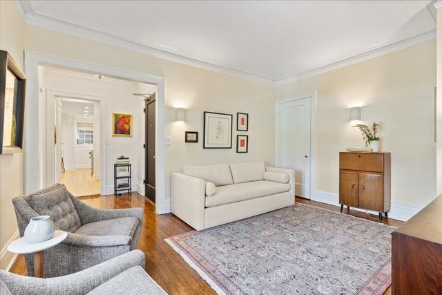 2608 N Lakeview Avenue 2D, Chicago, IL 60614