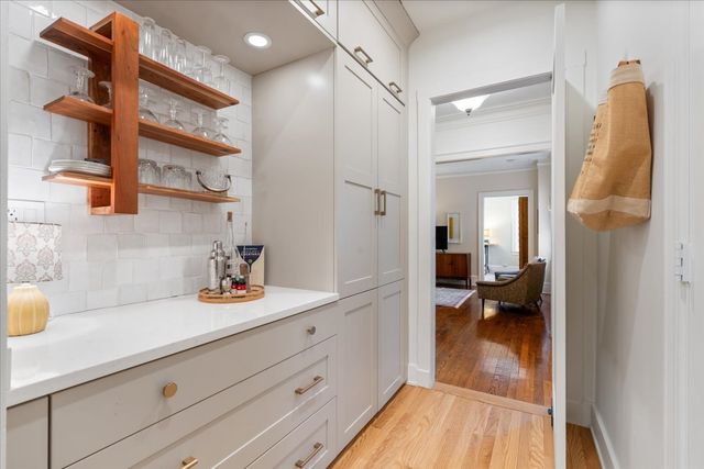 2608 N Lakeview Avenue 2D, Chicago, IL 60614