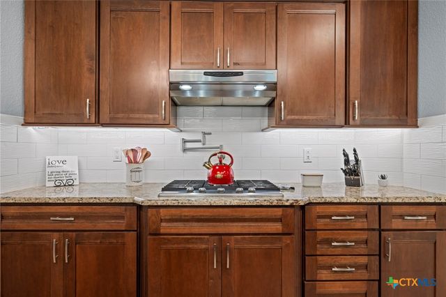 408 O W Lowrey, Salado, TX 76571
