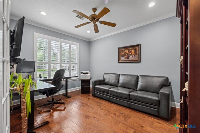 408 O W Lowrey, Salado, TX 76571
