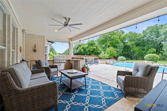 408 O W Lowrey, Salado, TX 76571