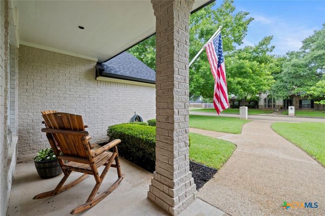 408 O W Lowrey, Salado, TX 76571