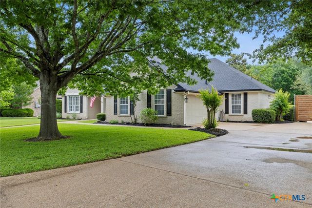 408 O W Lowrey, Salado, TX 76571