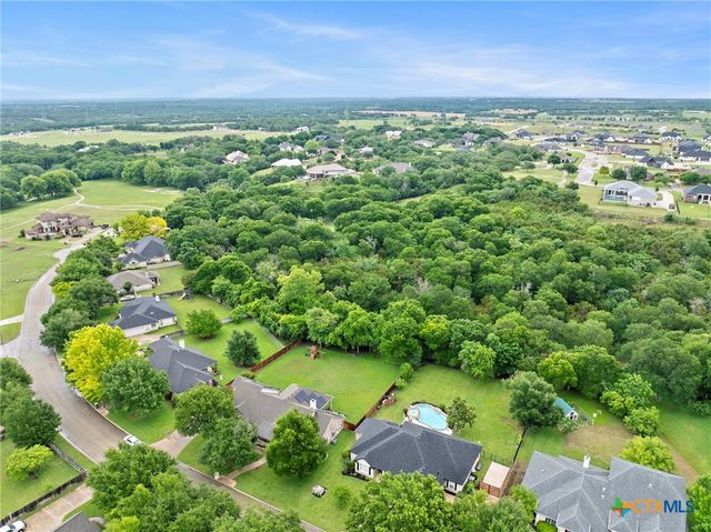 408 O W Lowrey, Salado, TX 76571