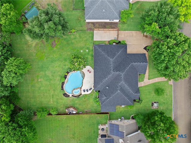 408 O W Lowrey, Salado, TX 76571