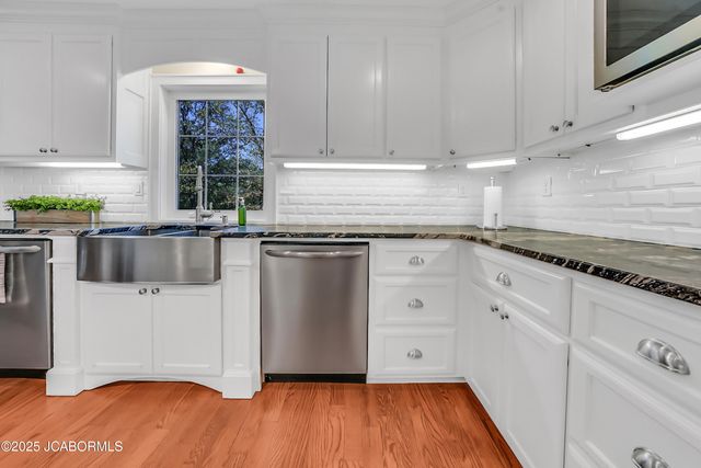 4200 WINDY HILL LANE, Jefferson City, MO 65101