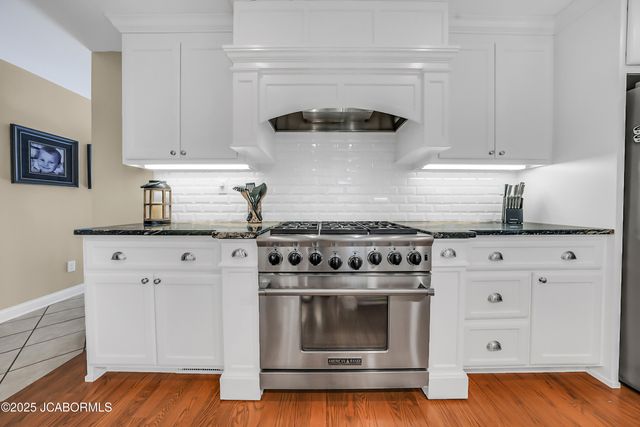 4200 WINDY HILL LANE, Jefferson City, MO 65101