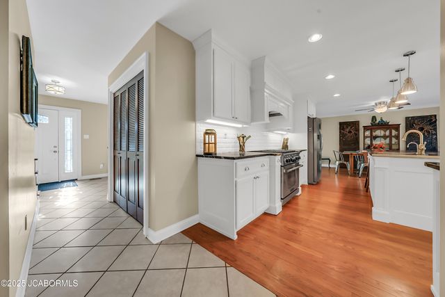 4200 WINDY HILL LANE, Jefferson City, MO 65101