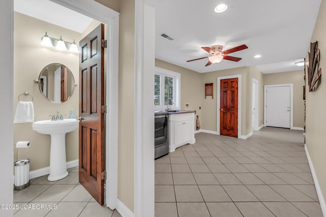 4200 WINDY HILL LANE, Jefferson City, MO 65101