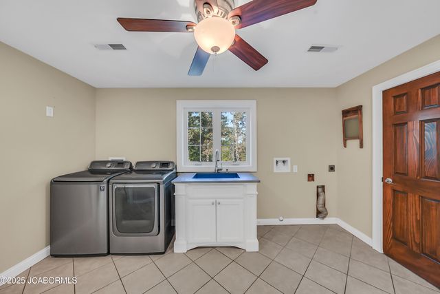 4200 WINDY HILL LANE, Jefferson City, MO 65101