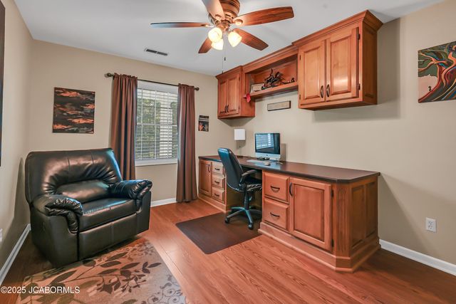 4200 WINDY HILL LANE, Jefferson City, MO 65101