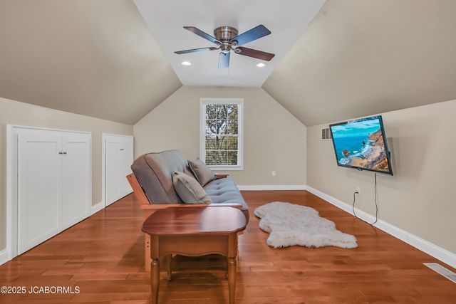 4200 WINDY HILL LANE, Jefferson City, MO 65101