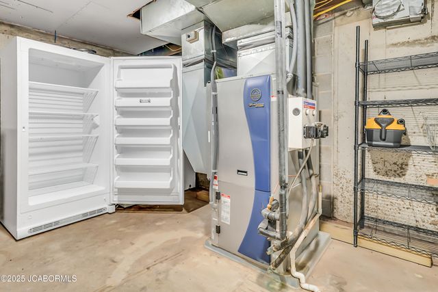 4200 WINDY HILL LANE, Jefferson City, MO 65101