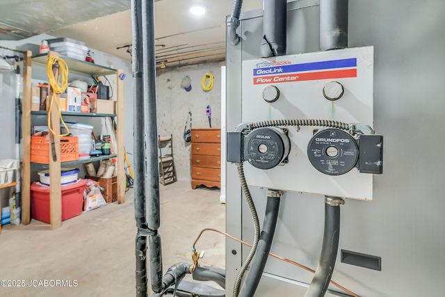 4200 WINDY HILL LANE, Jefferson City, MO 65101