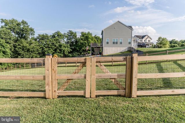 37 INFANTRY CT, Hedgesville, WV 25427