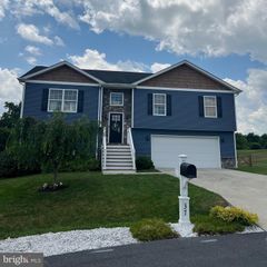 37 INFANTRY CT, Hedgesville, WV 25427