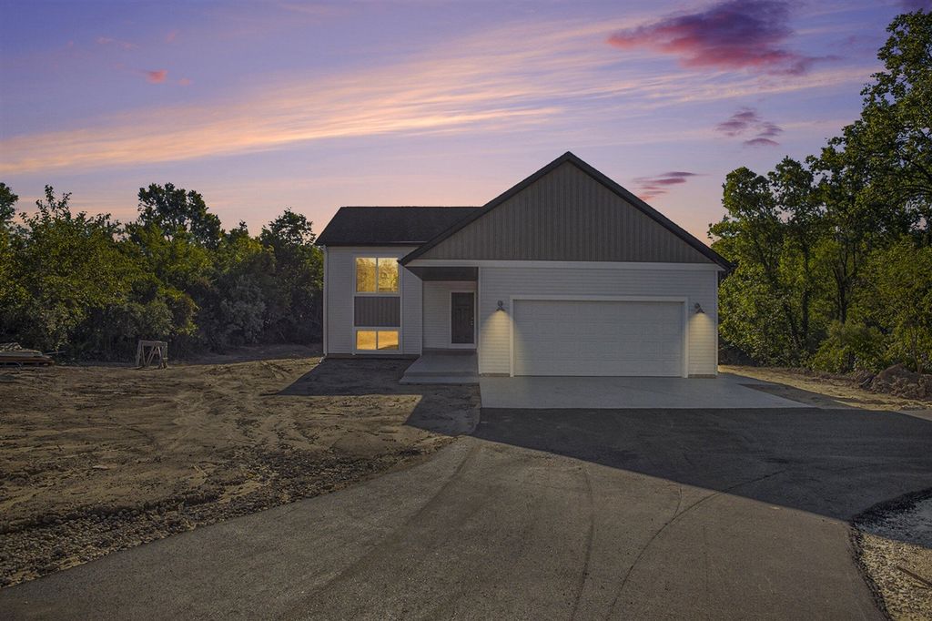 3545 Wickham Drive, Norton Shores, MI 49441