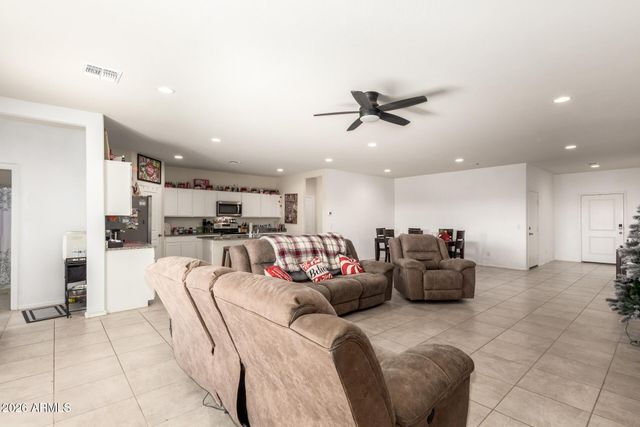 1169 W FALLS CANYON Drive, Casa Grande, AZ 85122