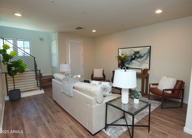 2090 S DORSEY Lane 1025, Tempe, AZ 85282