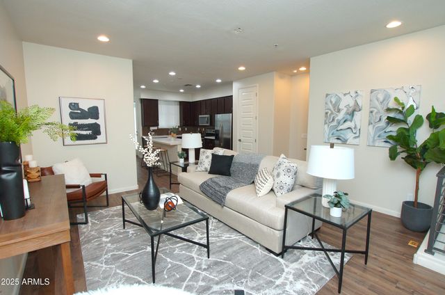 2090 S DORSEY Lane 1025, Tempe, AZ 85282