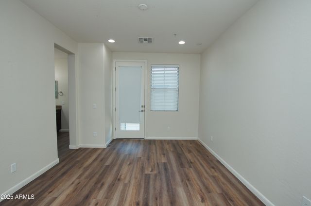 2090 S DORSEY Lane 1025, Tempe, AZ 85282