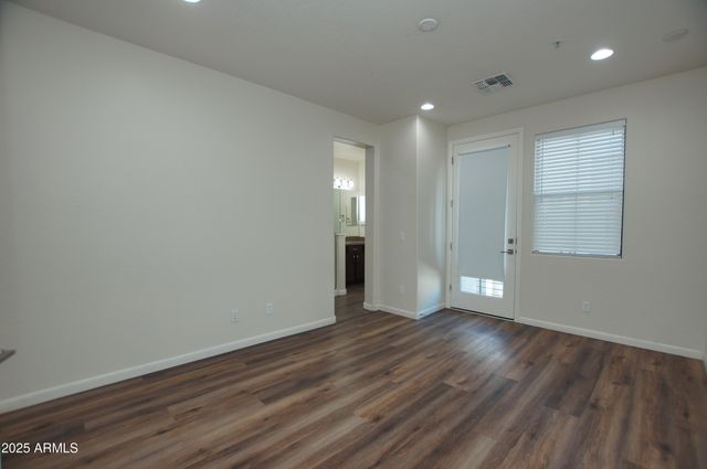 2090 S DORSEY Lane 1025, Tempe, AZ 85282