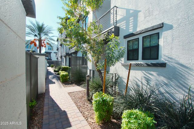 2090 S DORSEY Lane 1025, Tempe, AZ 85282