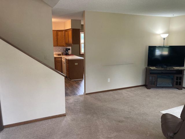 680 Lynwood Street SW, Owatonna, MN 55060