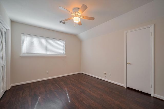 7914 Roos Road, Houston, TX 77036