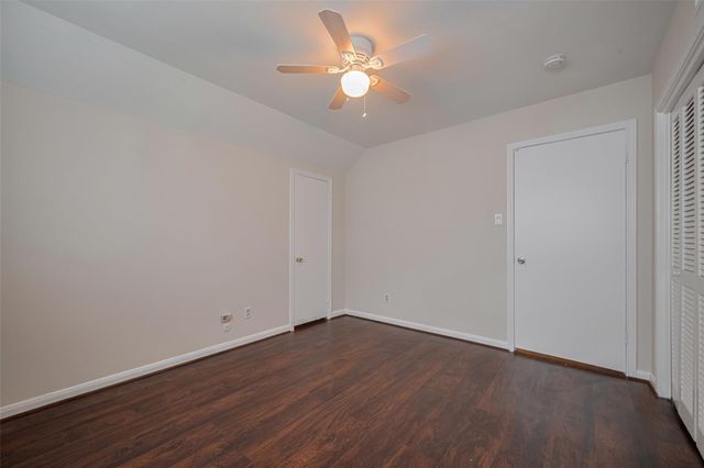 7914 Roos Road, Houston, TX 77036