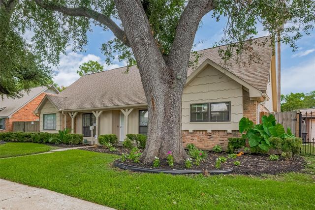 7914 Roos Road, Houston, TX 77036