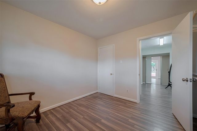 7914 Roos Road, Houston, TX 77036